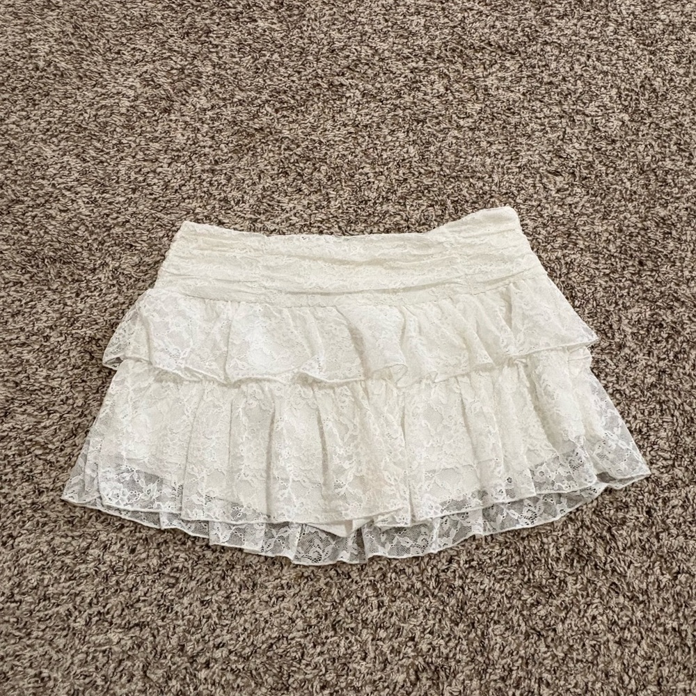 SHEIN Cream Lace Mini Skirt